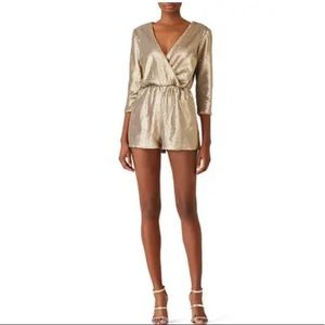 Ali & Jay
Gold Sequin Romper